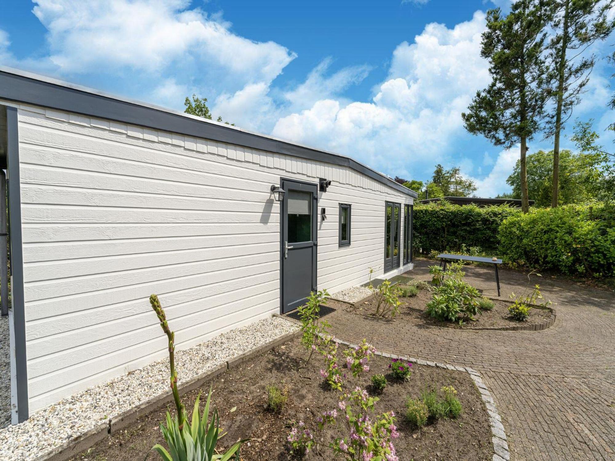 Cozy Chalet In Stegeren With A Terrace Bagian luar foto